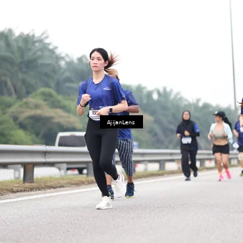 Runner Photo 7414765