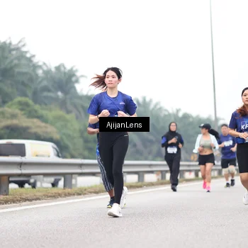 Runner Photo 7414769