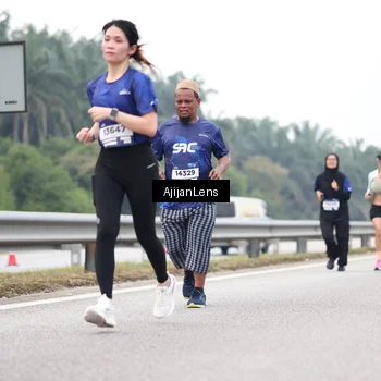 Runner Photo 7414792