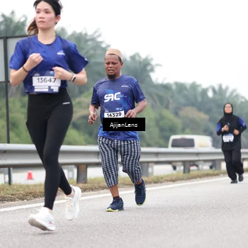 Runner Photo 7414797