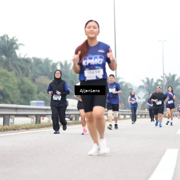 Runner Photo 7414829