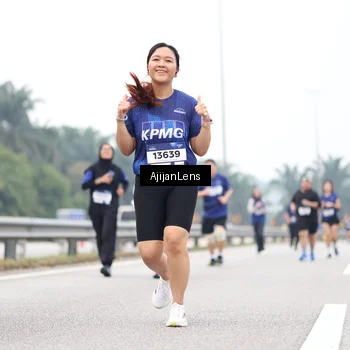 Runner Photo 7414838