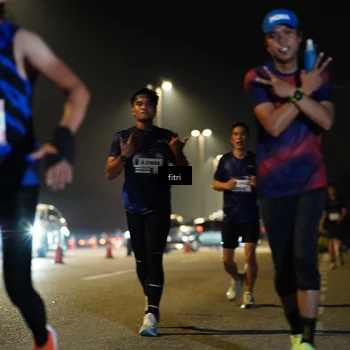 Runner Photo 7414841