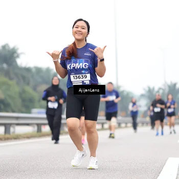 Runner Photo 7414855