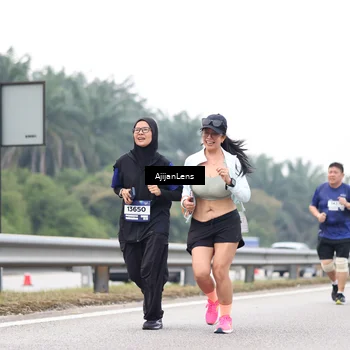 Runner Photo 7414865