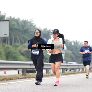 Runner Photo 7414875