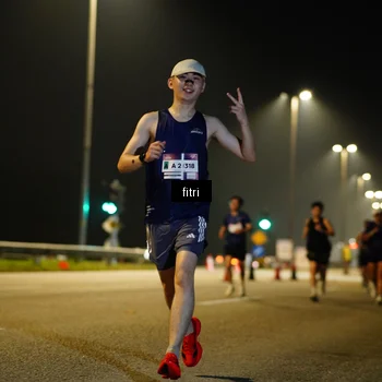 Runner Photo 7414889