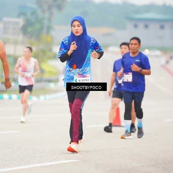 Runner Photo 7414913