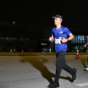 Runner Photo 7414917