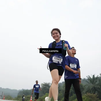 Runner Photo 7414920