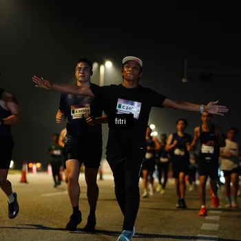 Runner Photo 7414923
