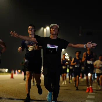 Runner Photo 7414929