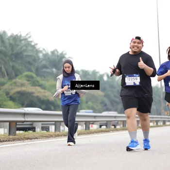 Runner Photo 7414956