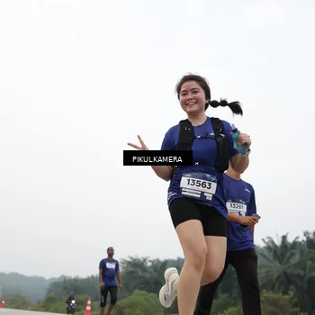 Runner Photo 7414959