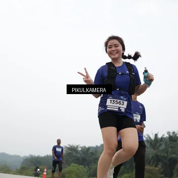 Runner Photo 7414971