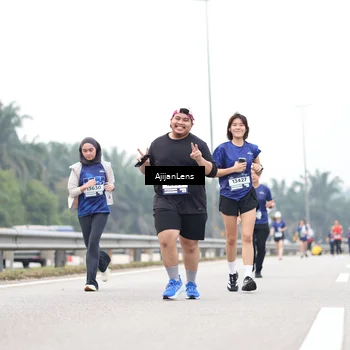 Runner Photo 7414980
