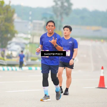 Runner Photo 7414985