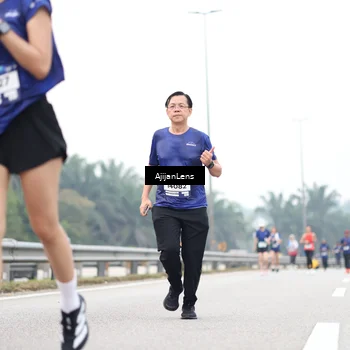 Runner Photo 7414990