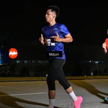 Runner Photo 7415002