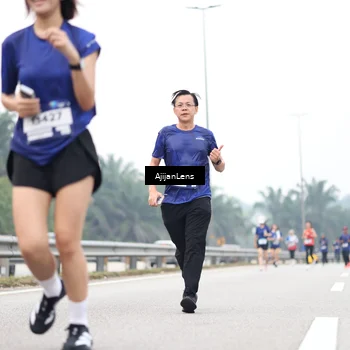 Runner Photo 7415007