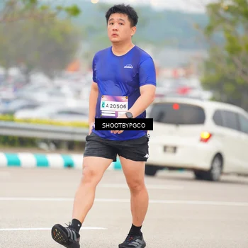 Runner Photo 7415011
