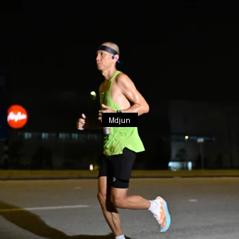 Runner Photo 7415019