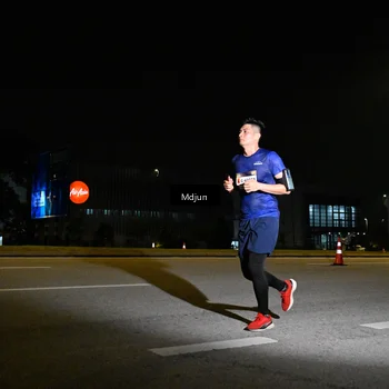 Runner Photo 7415024