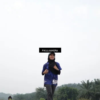 Runner Photo 7415038