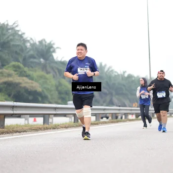 Runner Photo 7415049