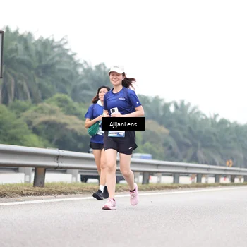 Runner Photo 7415056
