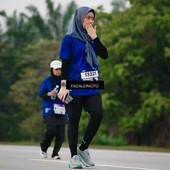 Runner Photo 7415060