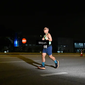 Runner Photo 7415061