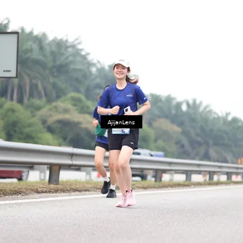 Runner Photo 7415063
