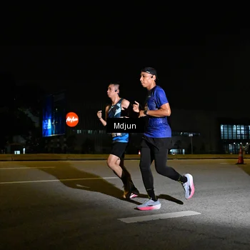 Runner Photo 7415070