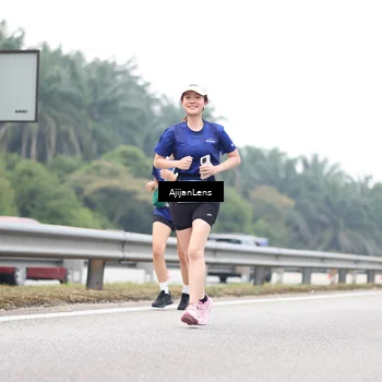 Runner Photo 7415078