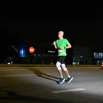 Runner Photo 7415084