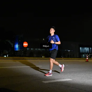 Runner Photo 7415091