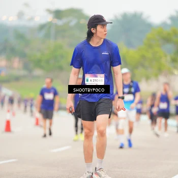Runner Photo 7415100