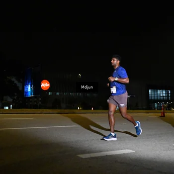 Runner Photo 7415115