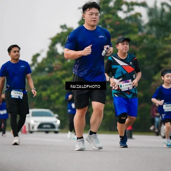 Runner Photo 7415116
