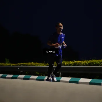 Runner Photo 7415129