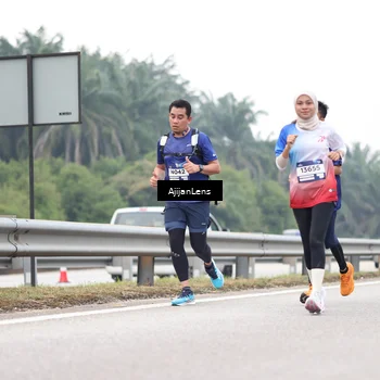 Runner Photo 7415140