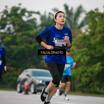Runner Photo 7415147