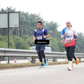 Runner Photo 7415151