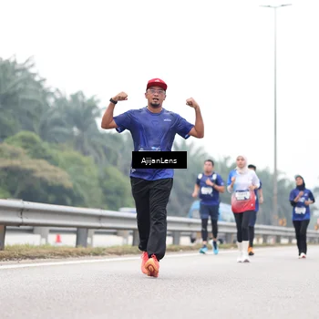Runner Photo 7415152