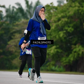 Runner Photo 7415155