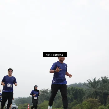 Runner Photo 7415160