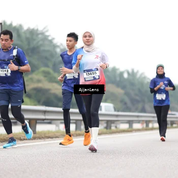Runner Photo 7415180