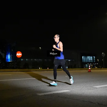 Runner Photo 7415191