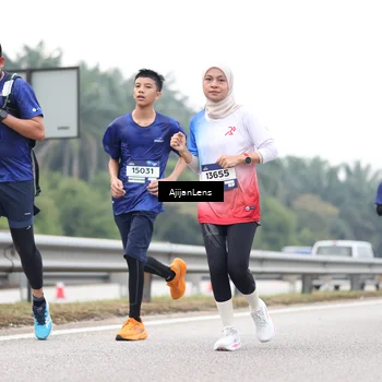 Runner Photo 7415215